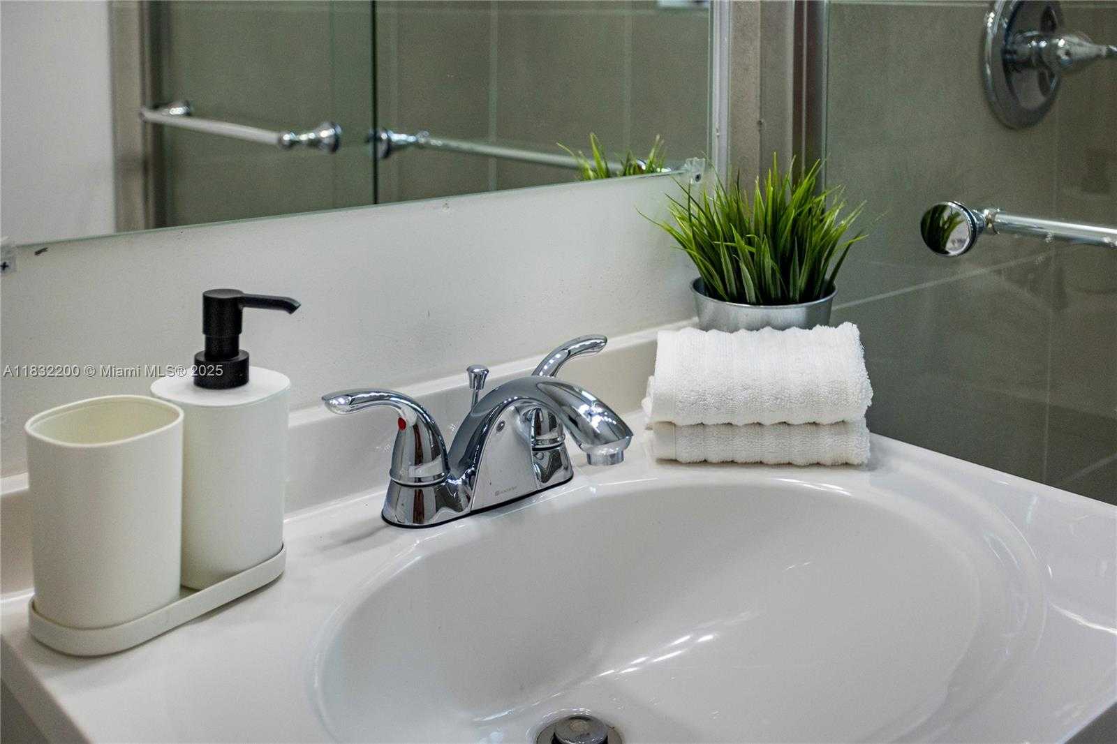Small Image of 1150 8TH ST #3, Miami Beach Number 31