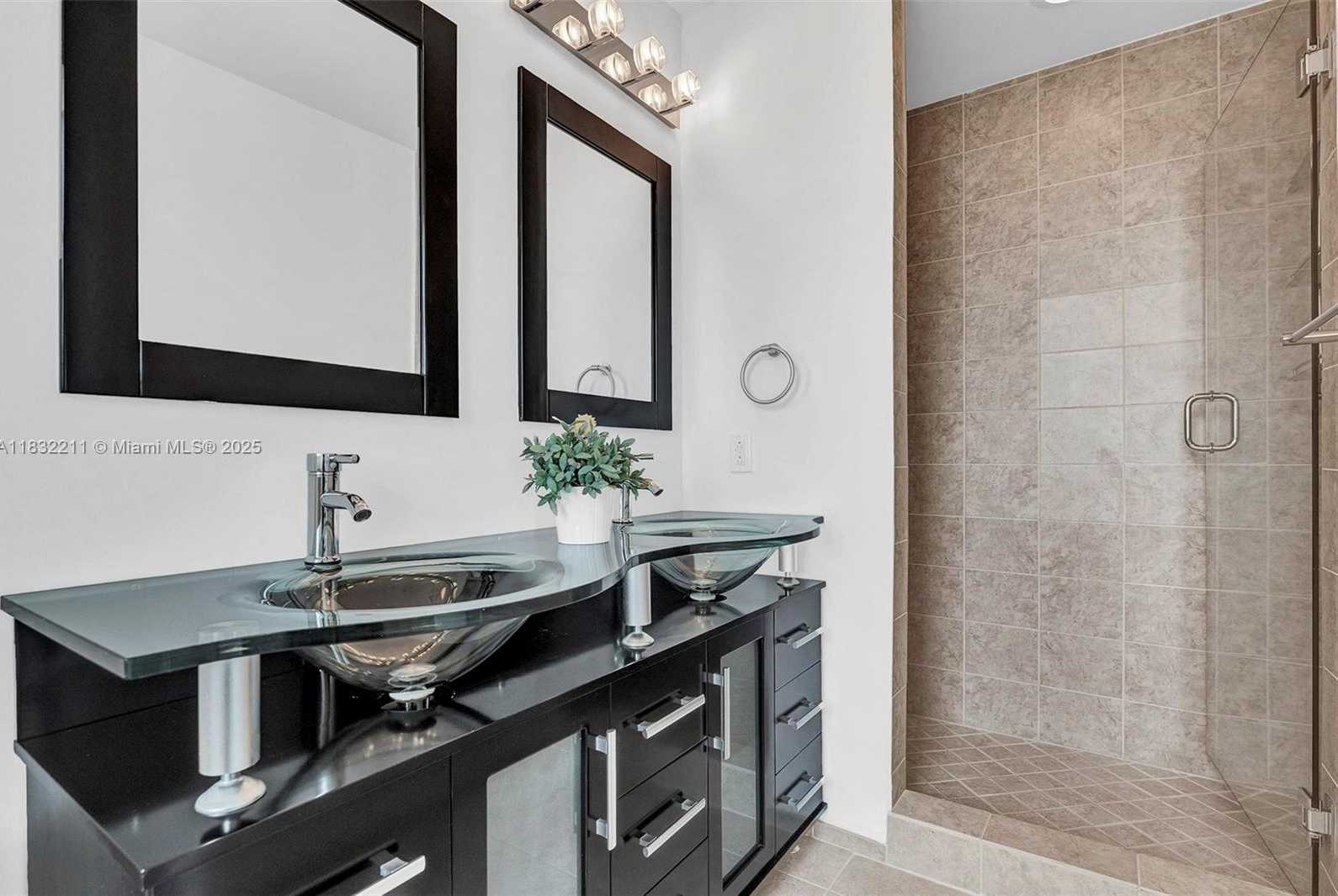 Small Image of 60 SOUTH WEST 13TH ST #3400, Miami Number 18