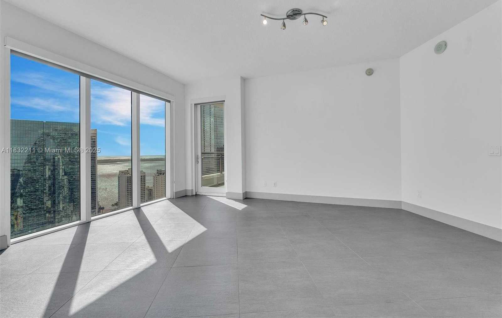 Small Image of 60 SOUTH WEST 13TH ST #3400, Miami Number 19