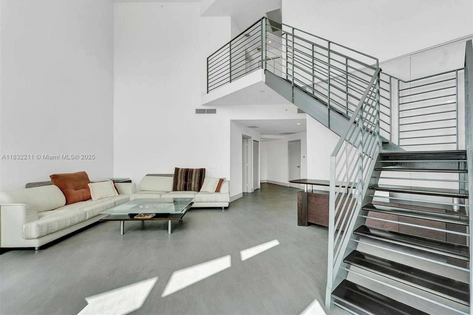 Small Image of 60 SOUTH WEST 13TH ST #3400, Miami Number 5
