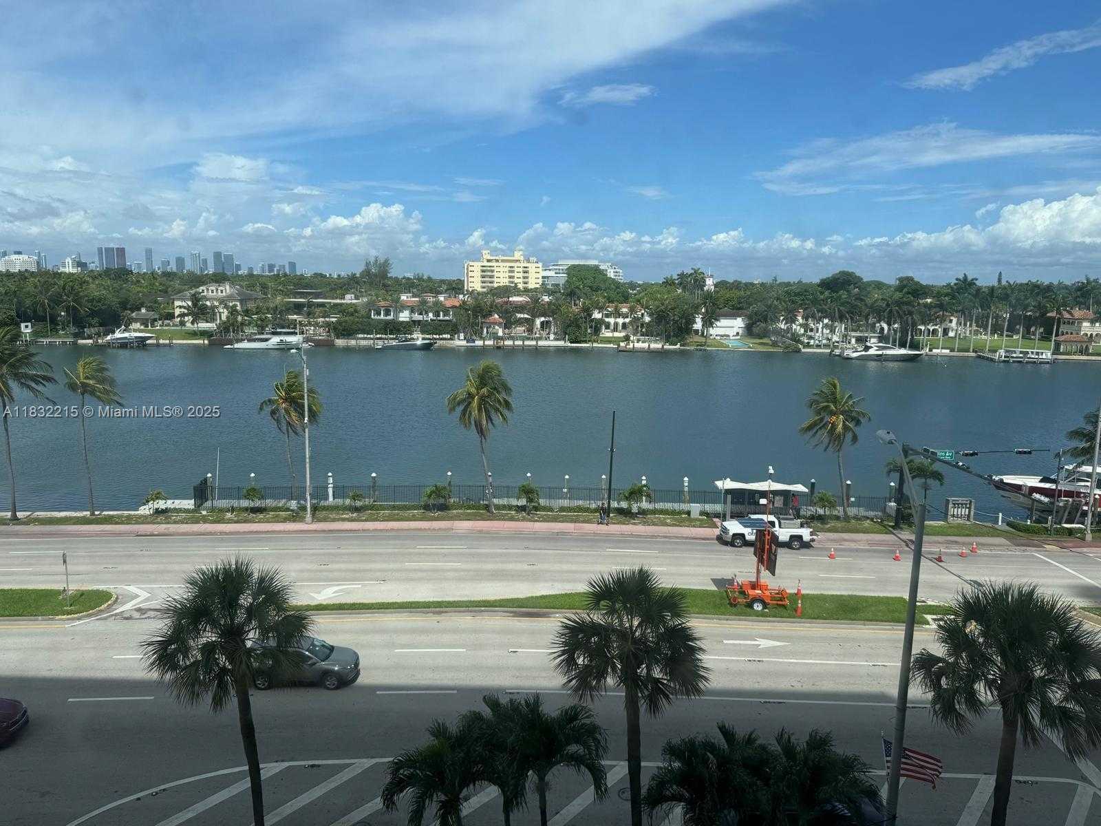 Small Image of 4747 COLLINS AVE #502, Miami Beach Number 14