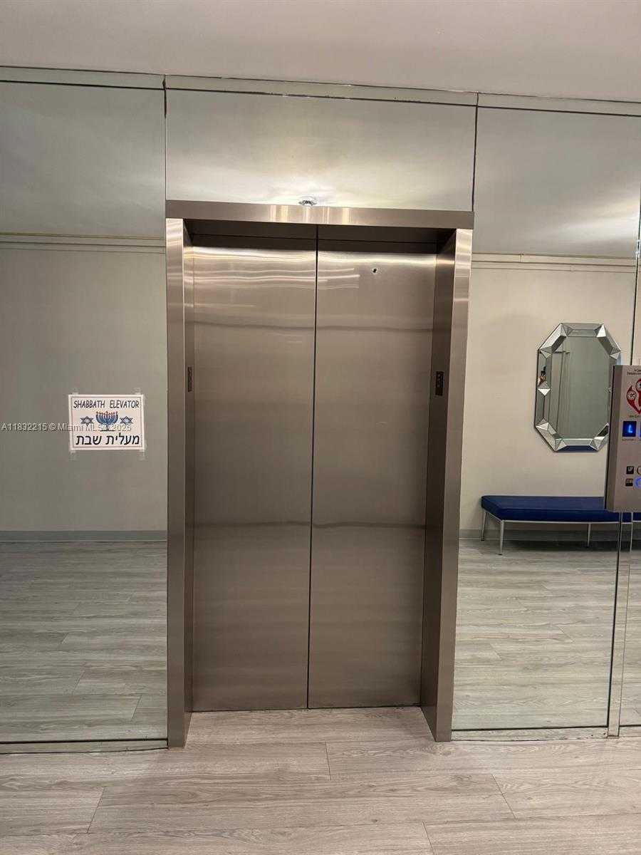 Small Image of 4747 COLLINS AVE #502, Miami Beach Number 9