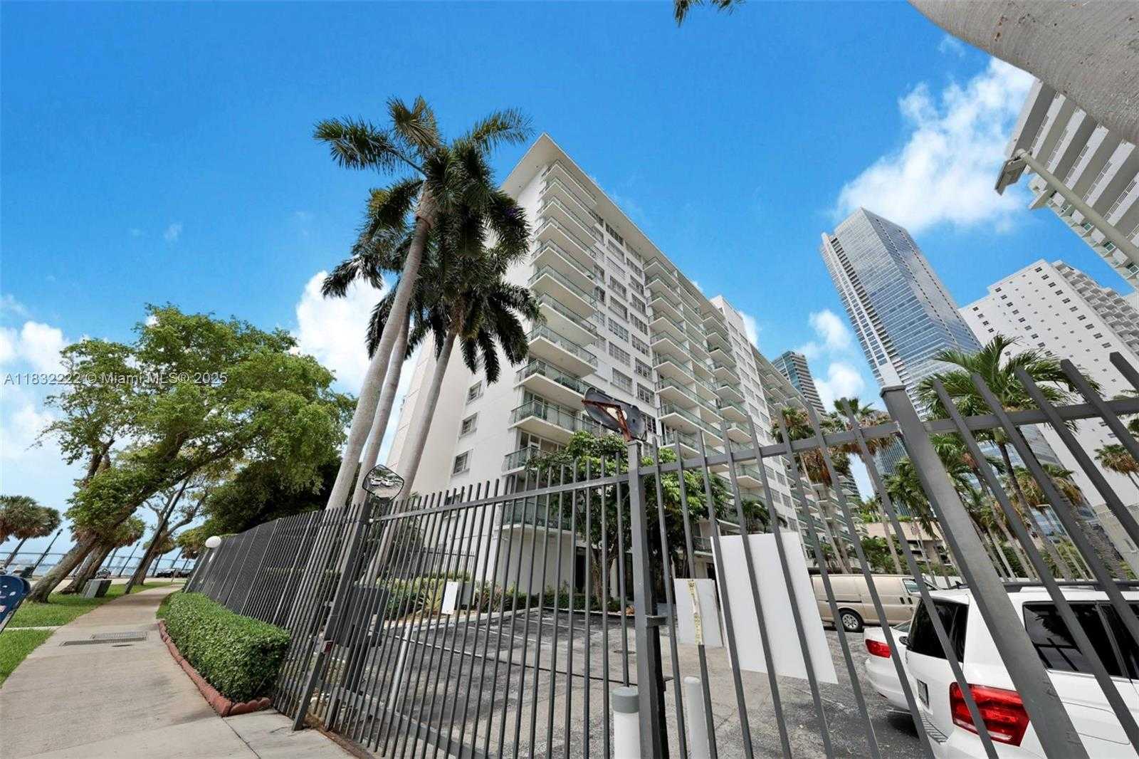 Small Image of 1408 BRICKELL BAY DR #1114, Miami Number 18