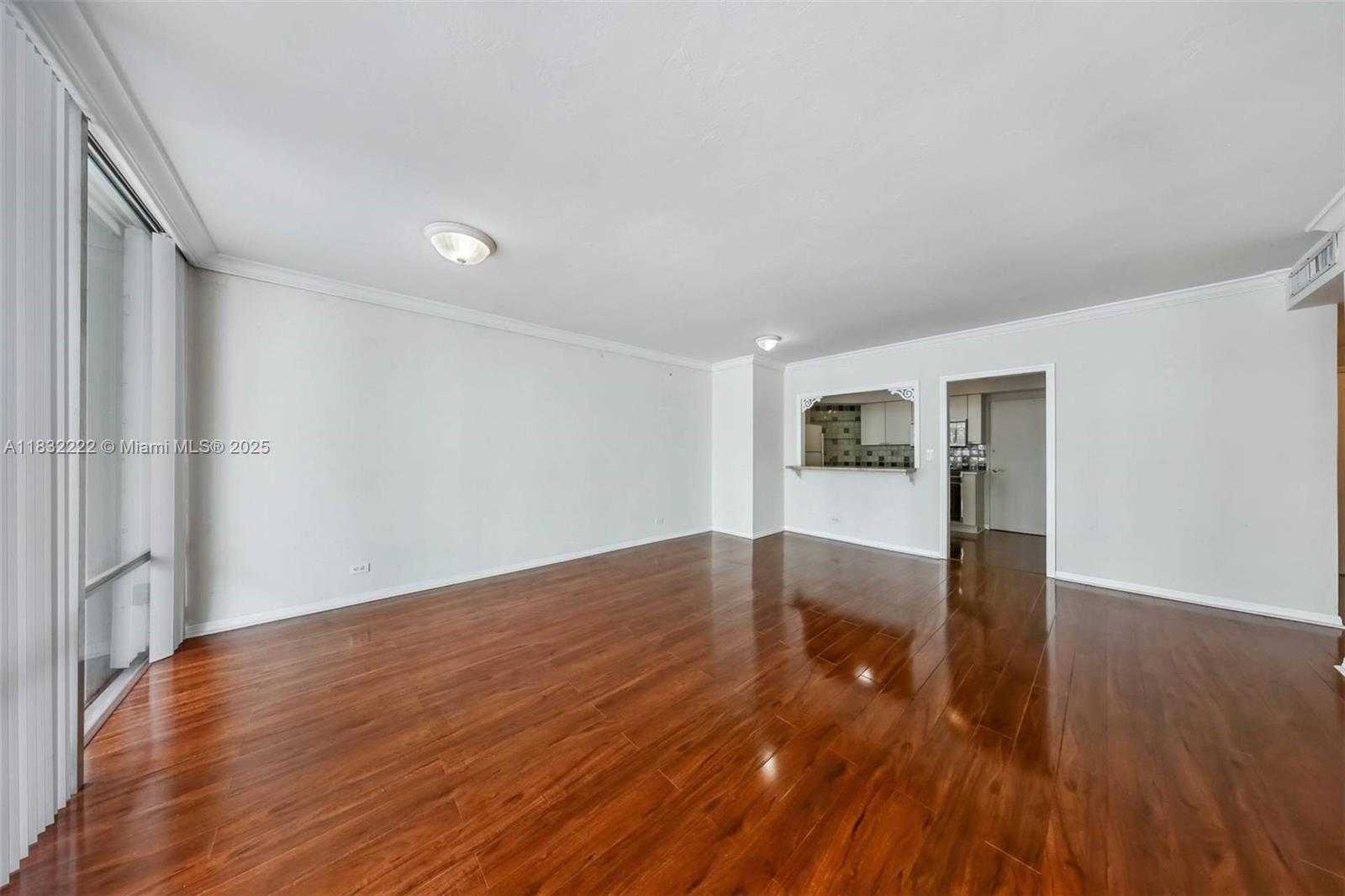 Small Image of 1408 BRICKELL BAY DR #1114, Miami Number 9