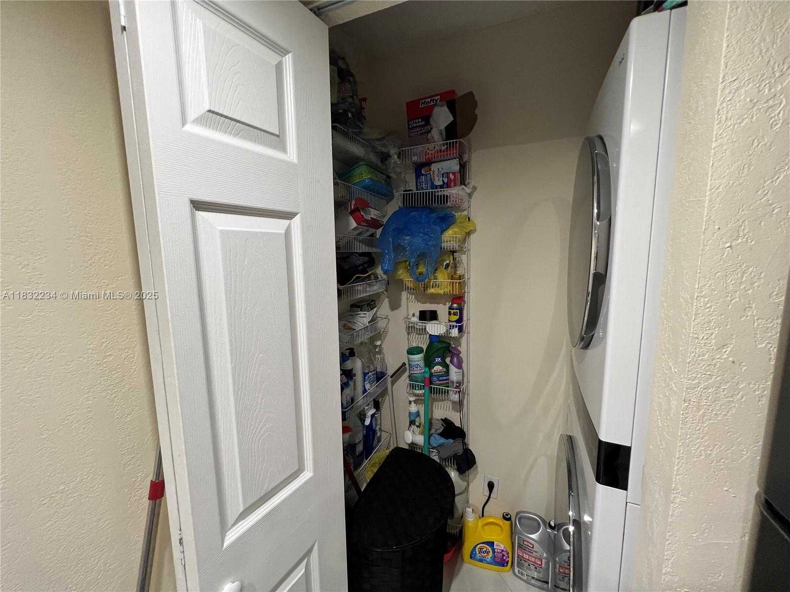 Small Image of 770 CLAUGHTON ISLAND DR #1812, Miami Number 13