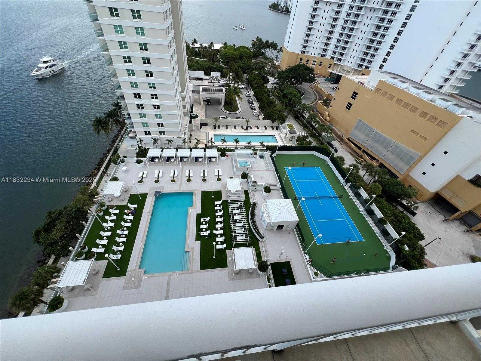Small Image of 770 CLAUGHTON ISLAND DR #1812, Miami Number 2