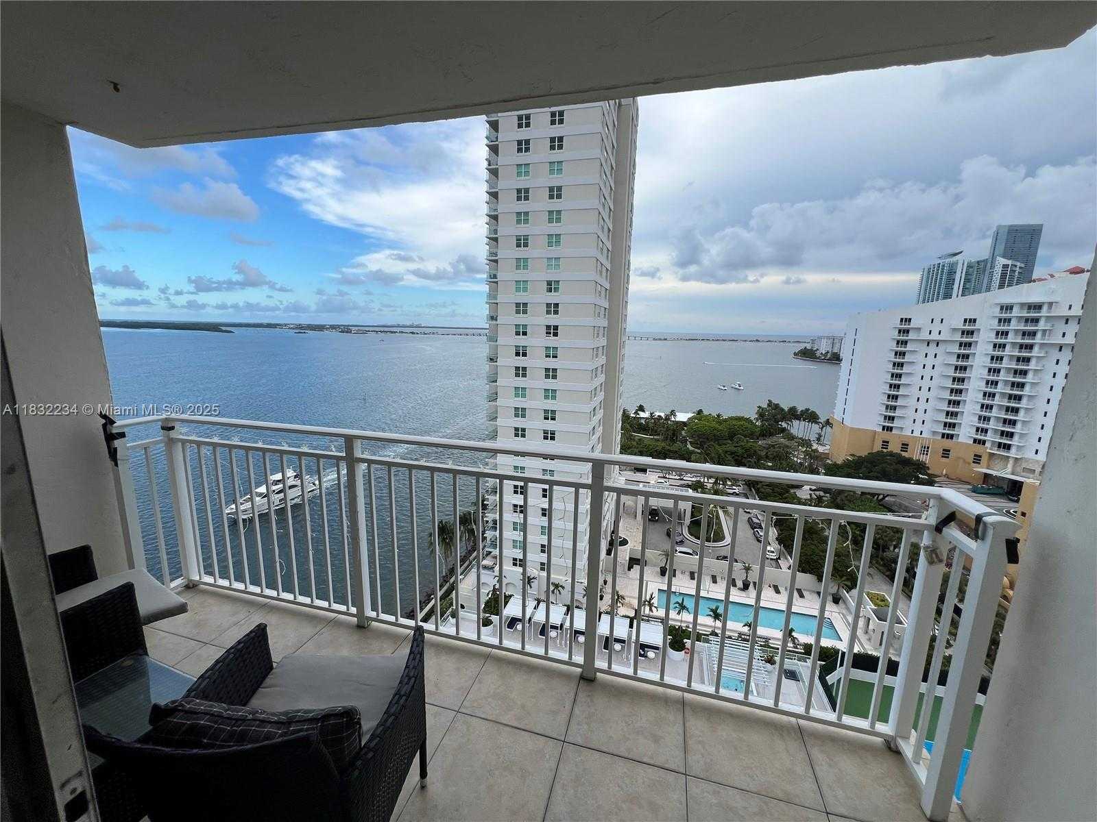 Small Image of 770 CLAUGHTON ISLAND DR #1812, Miami Number 3