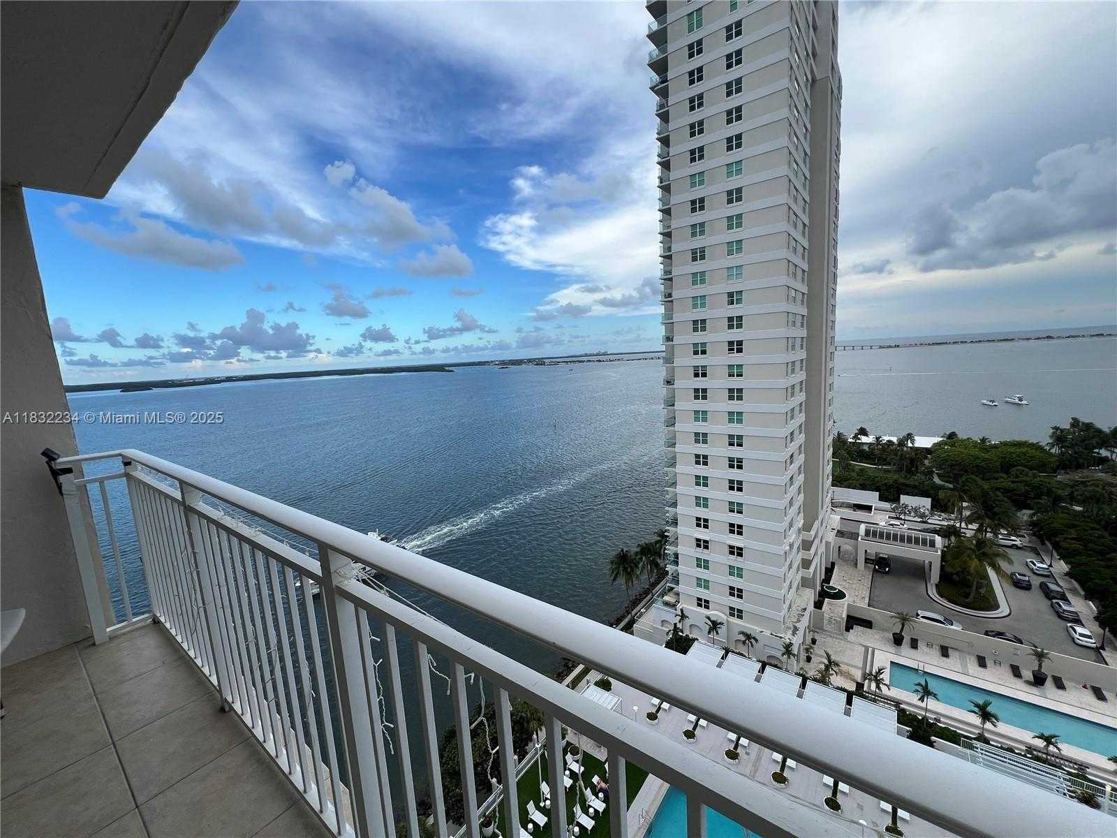Small Image of 770 CLAUGHTON ISLAND DR #1812, Miami Number 4