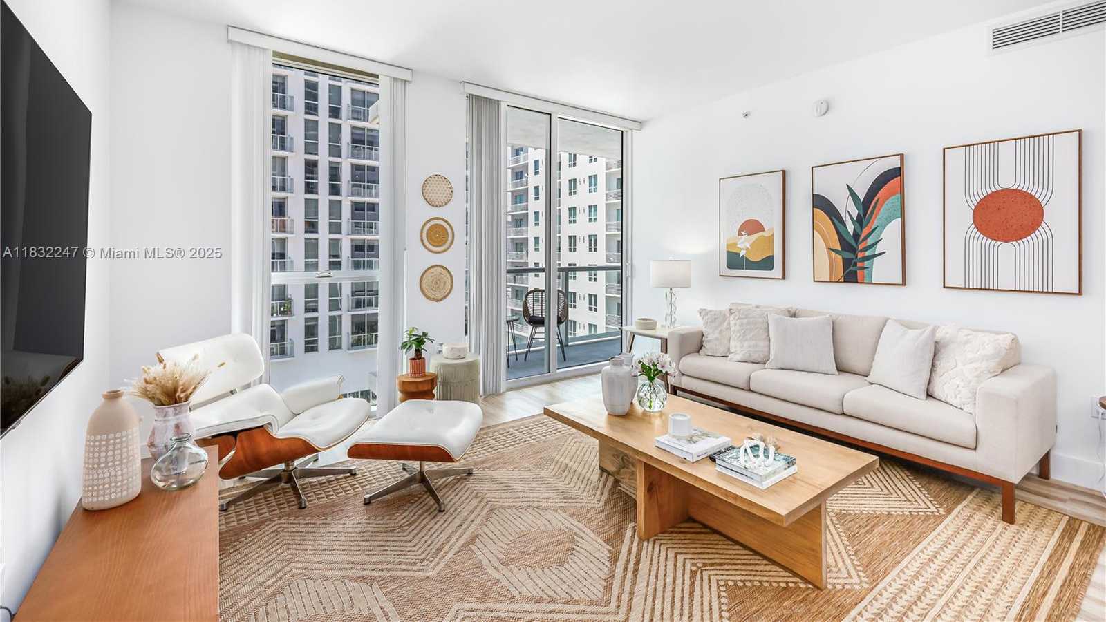 Small Image of 253 NORTH EAST 2ND ST #1606, Miami Number 2