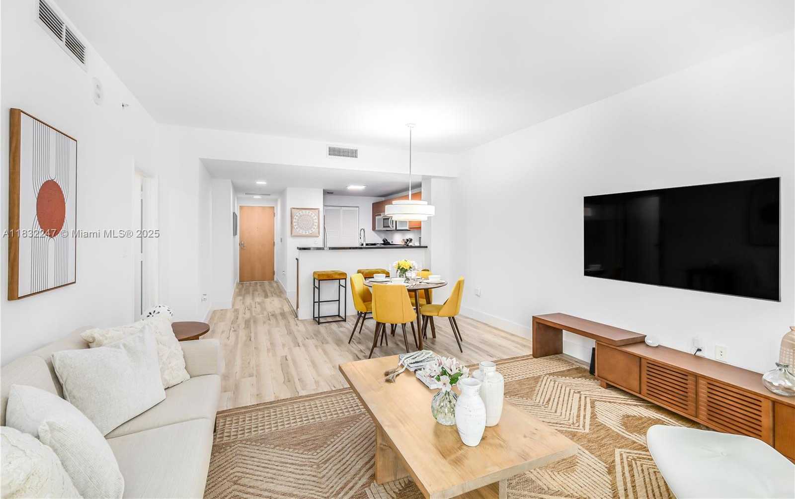 Small Image of 253 NORTH EAST 2ND ST #1606, Miami Number 3
