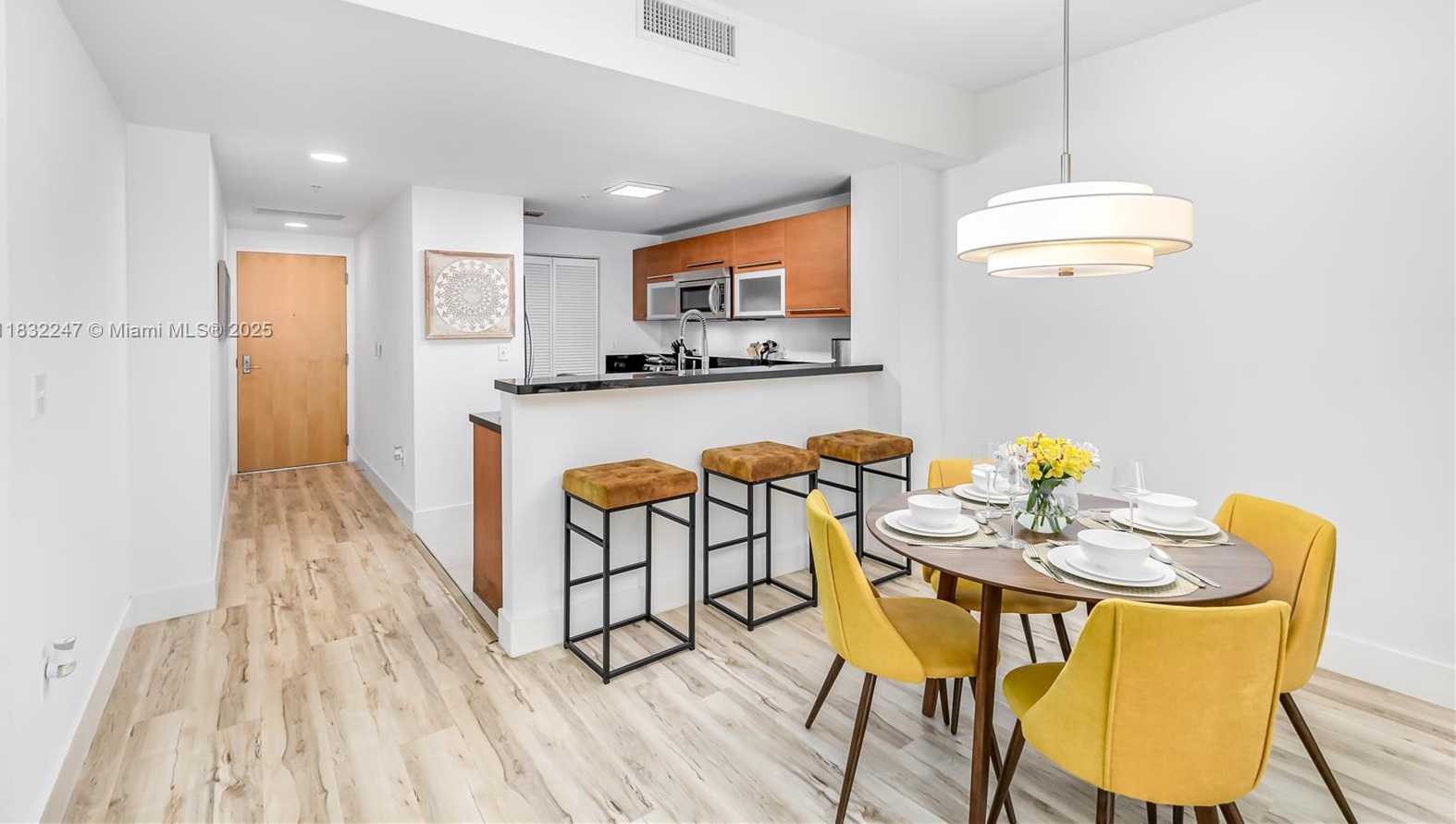 Small Image of 253 NORTH EAST 2ND ST #1606, Miami Number 5