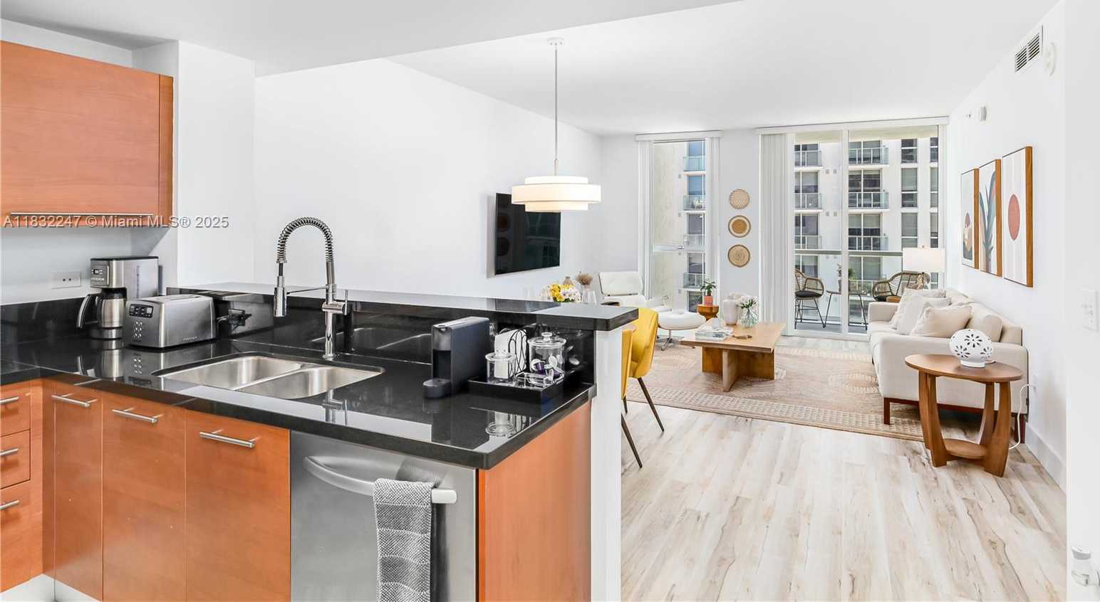 Small Image of 253 NORTH EAST 2ND ST #1606, Miami Number 6