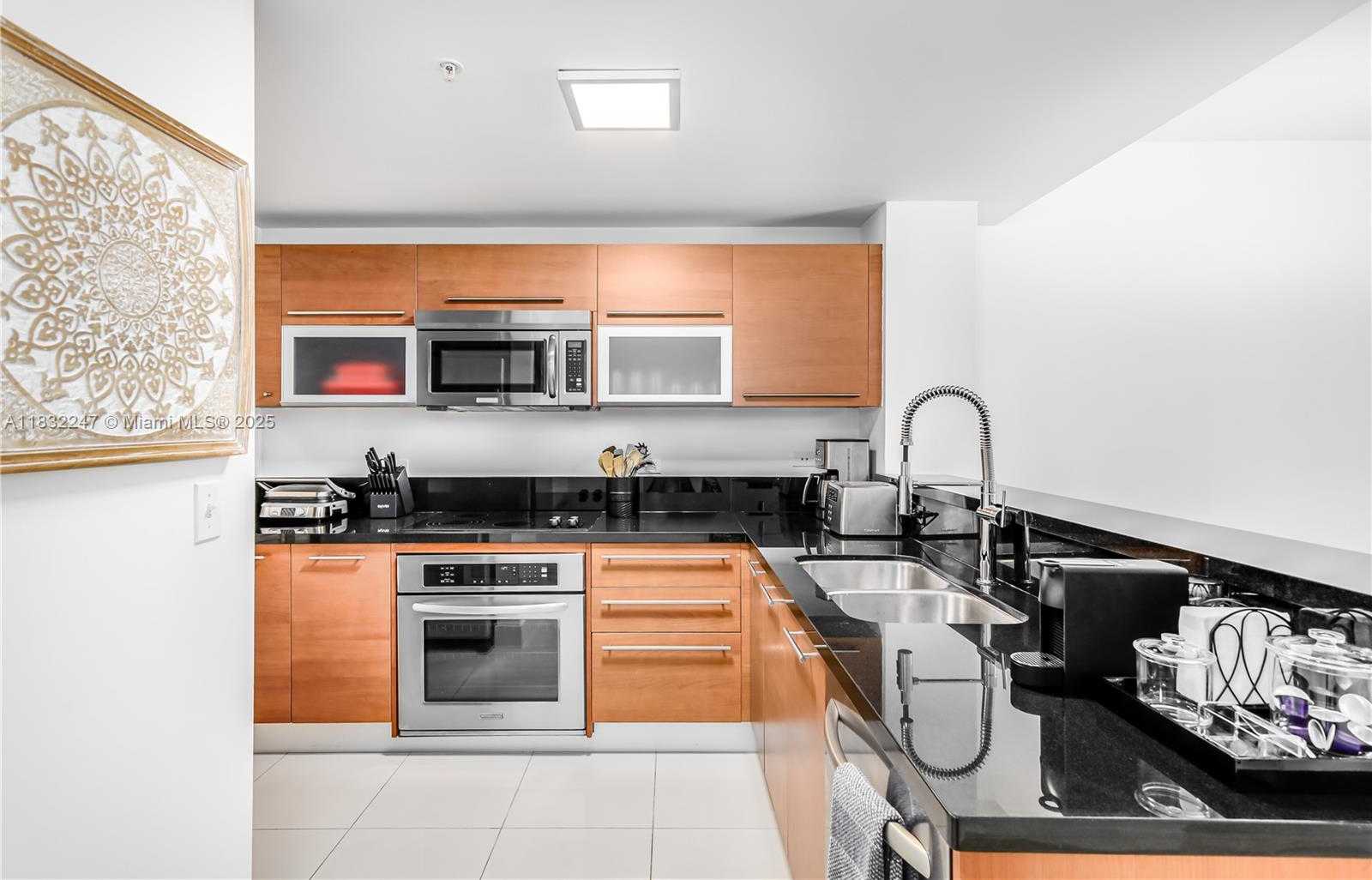 Small Image of 253 NORTH EAST 2ND ST #1606, Miami Number 7