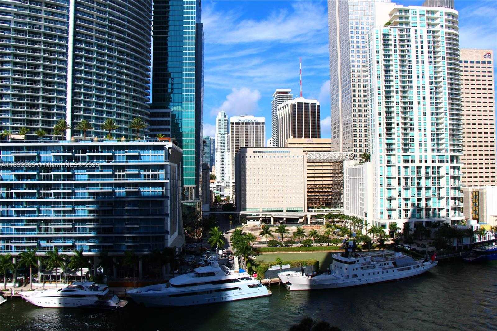 Small Image of Miami Number 5