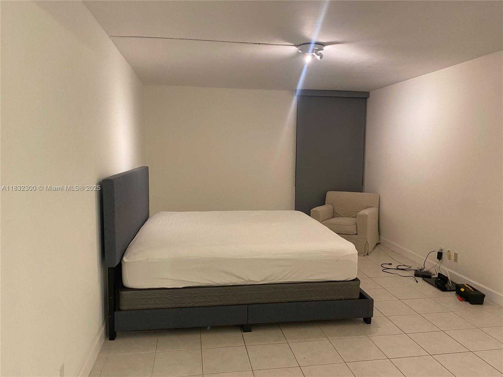 Small Image of 3101 NORTH COUNTRY CLUB DR #801, Aventura Number 14