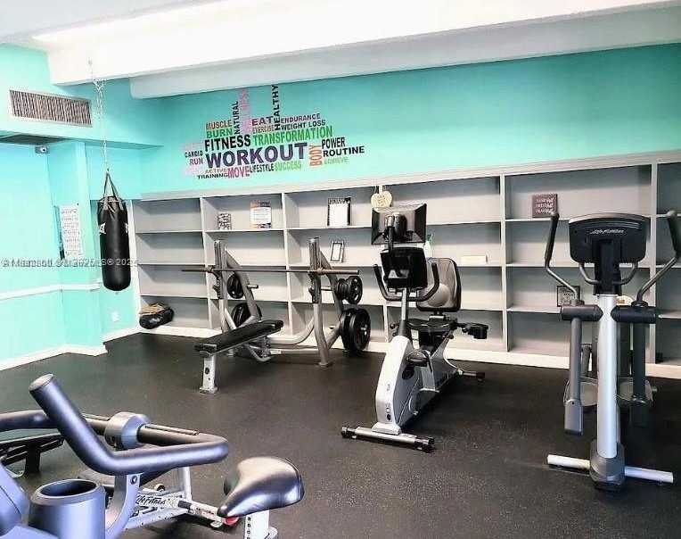 Small Image of 3101 NORTH COUNTRY CLUB DR #801, Aventura Number 19