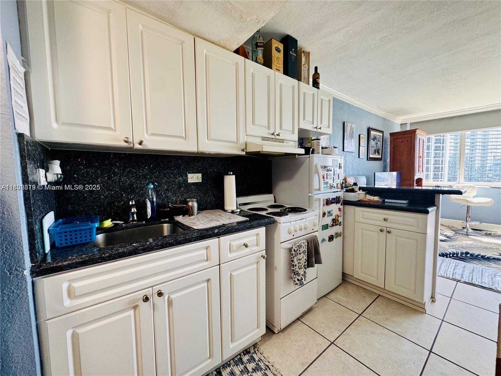 Small Image of 19201 COLLINS AVE #843, Sunny Isles Beach Number 10