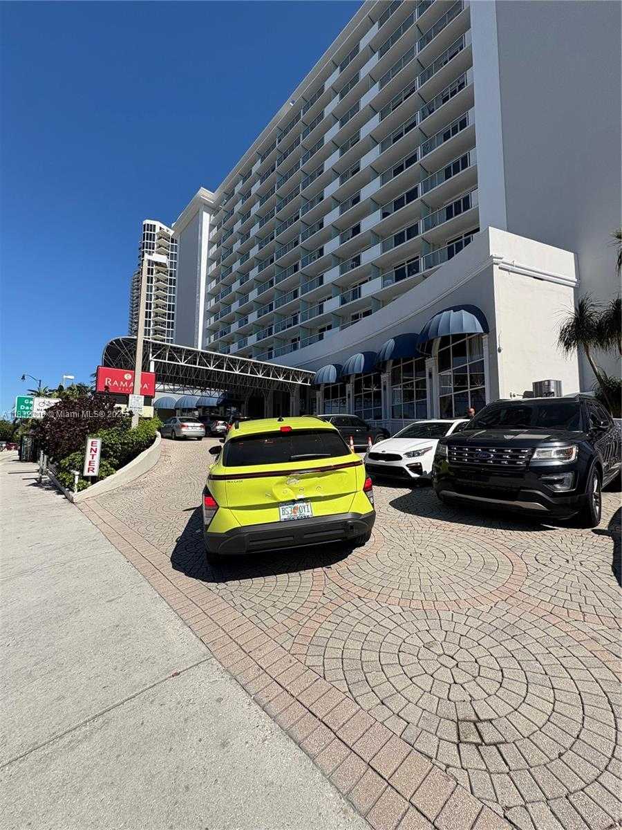 Small Image of 19201 COLLINS AVE #843, Sunny Isles Beach Number 2