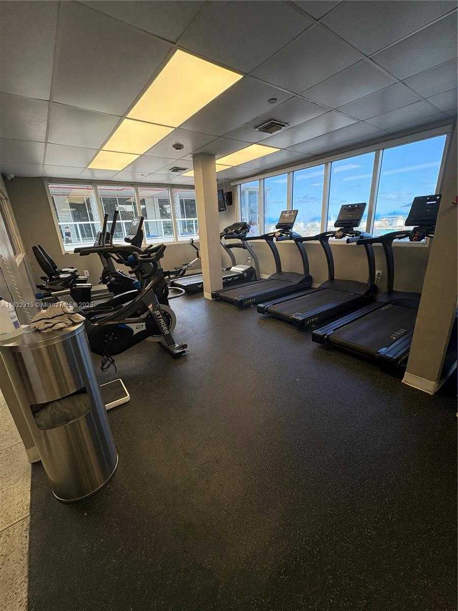 Small Image of 19201 COLLINS AVE #843, Sunny Isles Beach Number 3