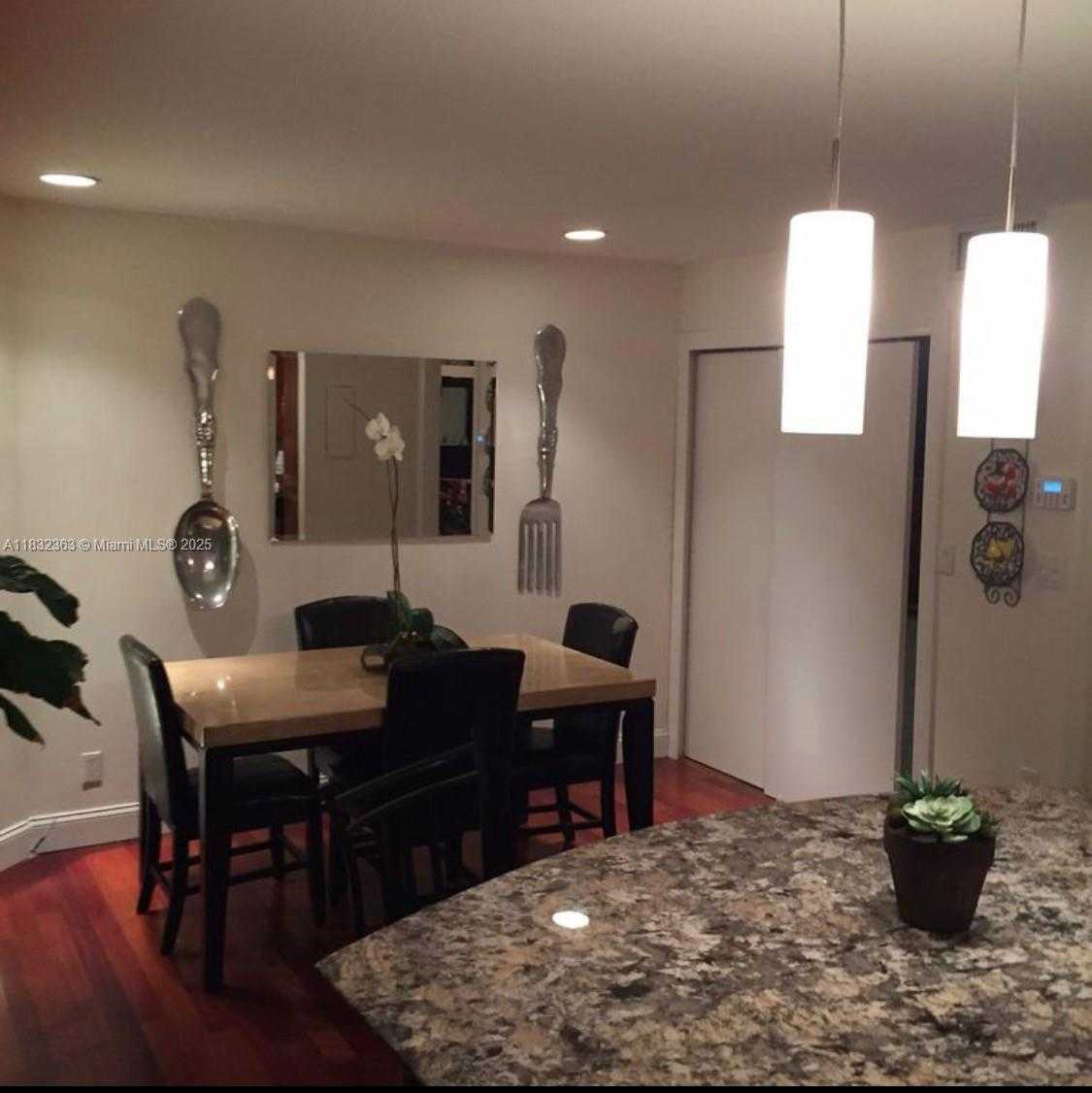 Small Image of 8214 SOUTH WEST 81ST CT #8214, Miami Number 3