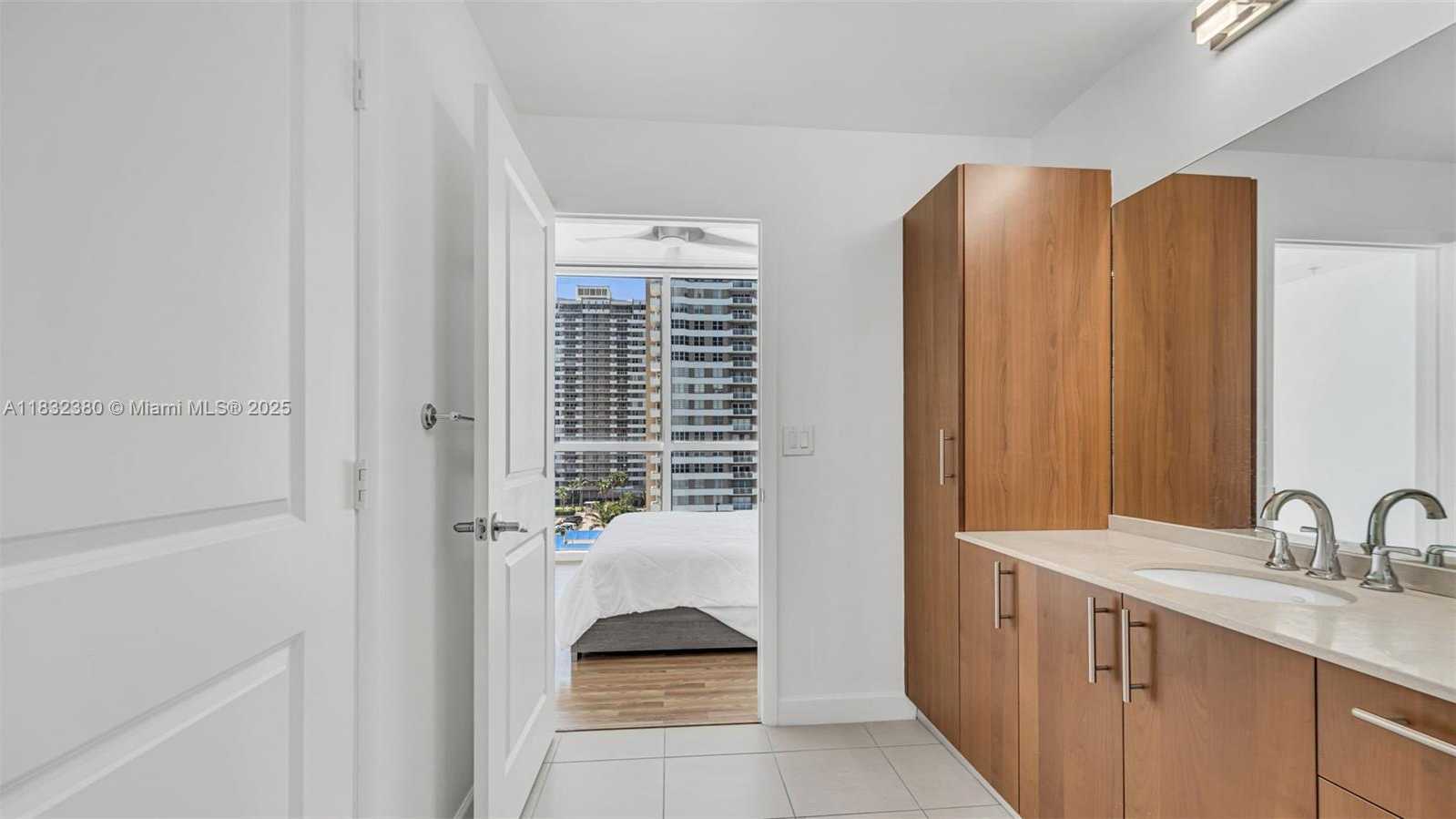 Small Image of 1945 SOUTH OCEAN DR #705, Hallandale Beach Number 11