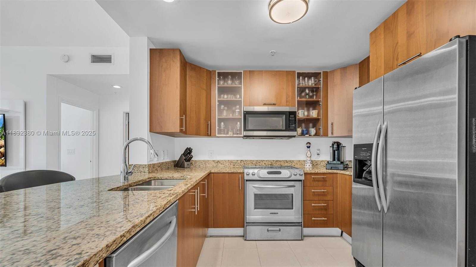 Small Image of 1945 SOUTH OCEAN DR #705, Hallandale Beach Number 4