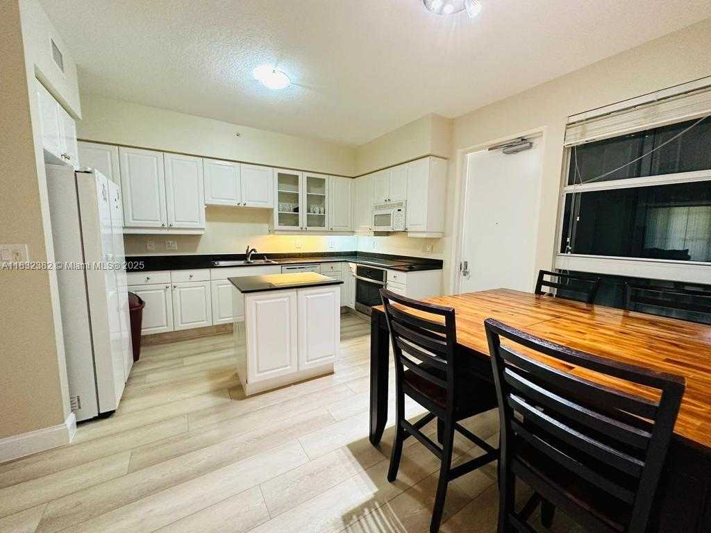 Small Image of 717 CRANDON BLVD #408, Key Biscayne Number 16
