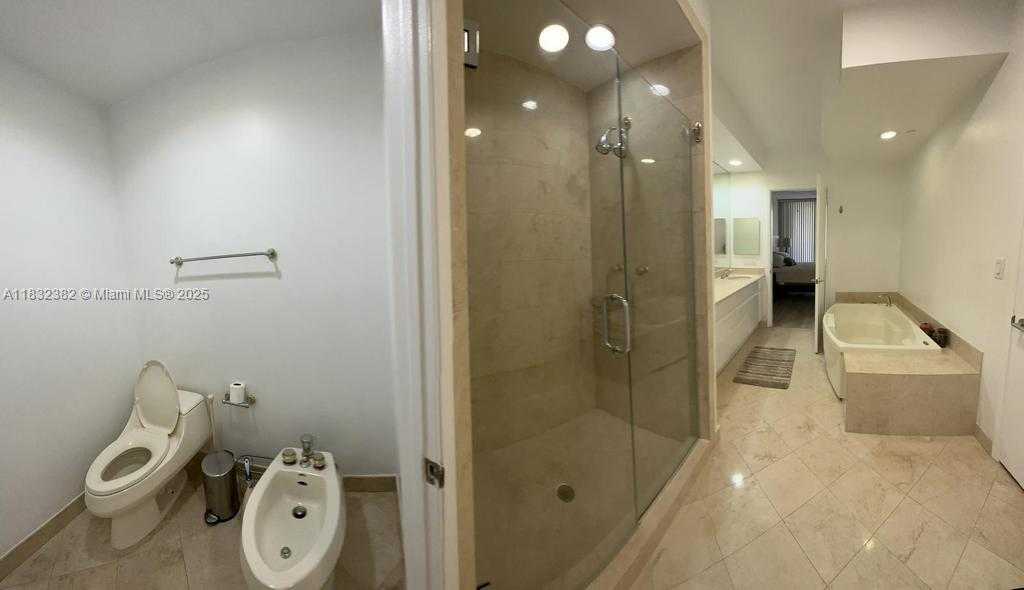 Small Image of 717 CRANDON BLVD #408, Key Biscayne Number 21