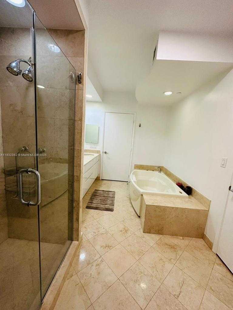 Small Image of 717 CRANDON BLVD #408, Key Biscayne Number 6