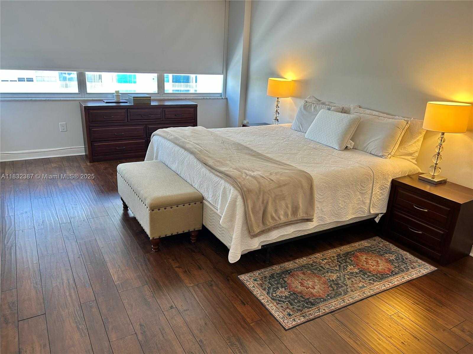 Small Image of 18031 BISCAYNE BLVD #904, Aventura Number 13