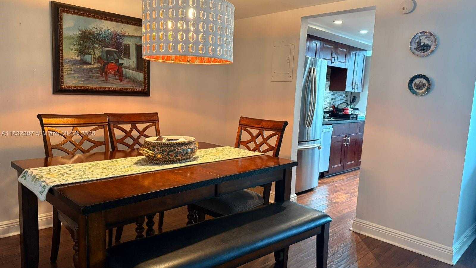 Small Image of 18031 BISCAYNE BLVD #904, Aventura Number 2
