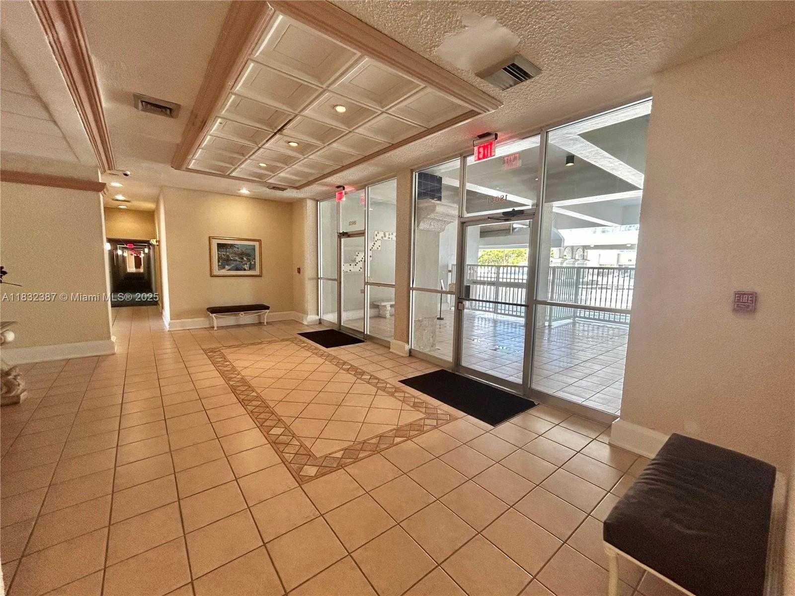 Small Image of 18031 BISCAYNE BLVD #904, Aventura Number 23