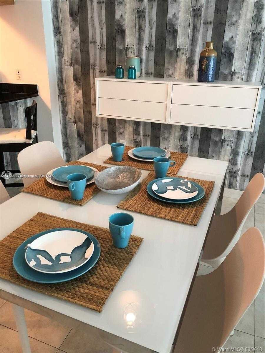 Small Image of 1750 NORTH BAYSHORE DR #1705, Miami Number 5