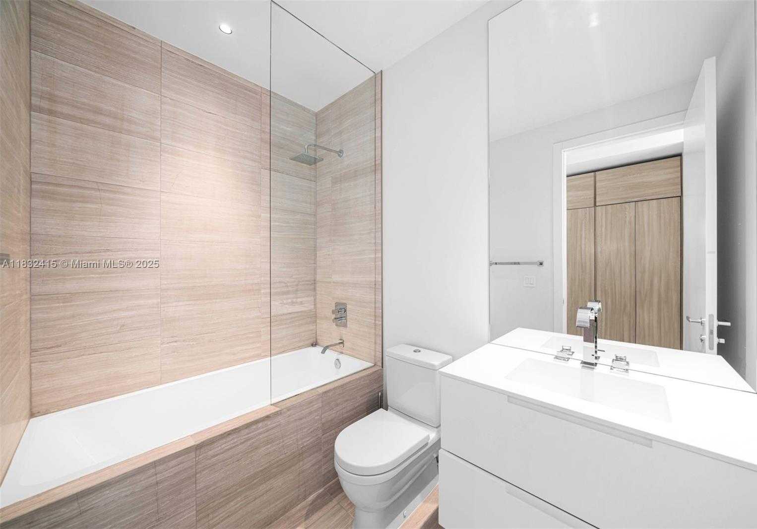 Small Image of 4701 NORTH MERIDIAN AVE #LPH21, Miami Beach Number 20