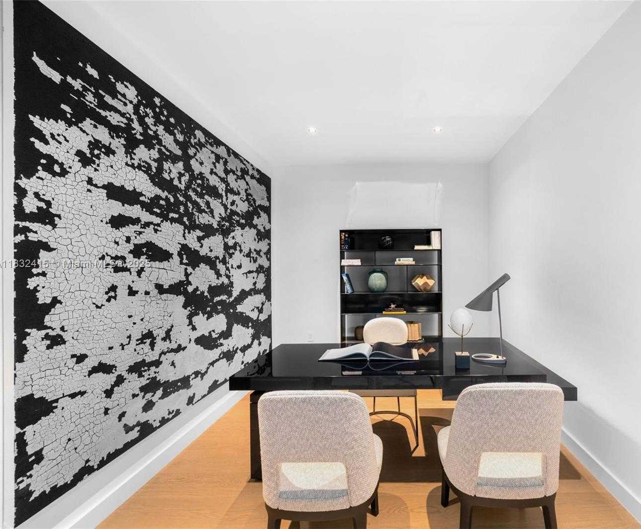 Small Image of 4701 NORTH MERIDIAN AVE #LPH21, Miami Beach Number 21