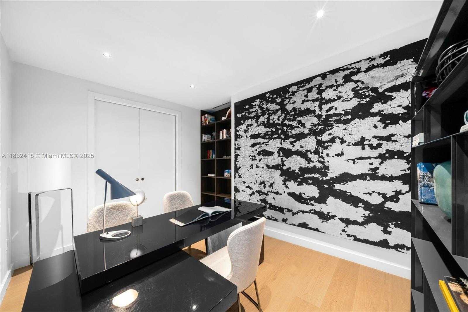 Small Image of 4701 NORTH MERIDIAN AVE #LPH21, Miami Beach Number 22