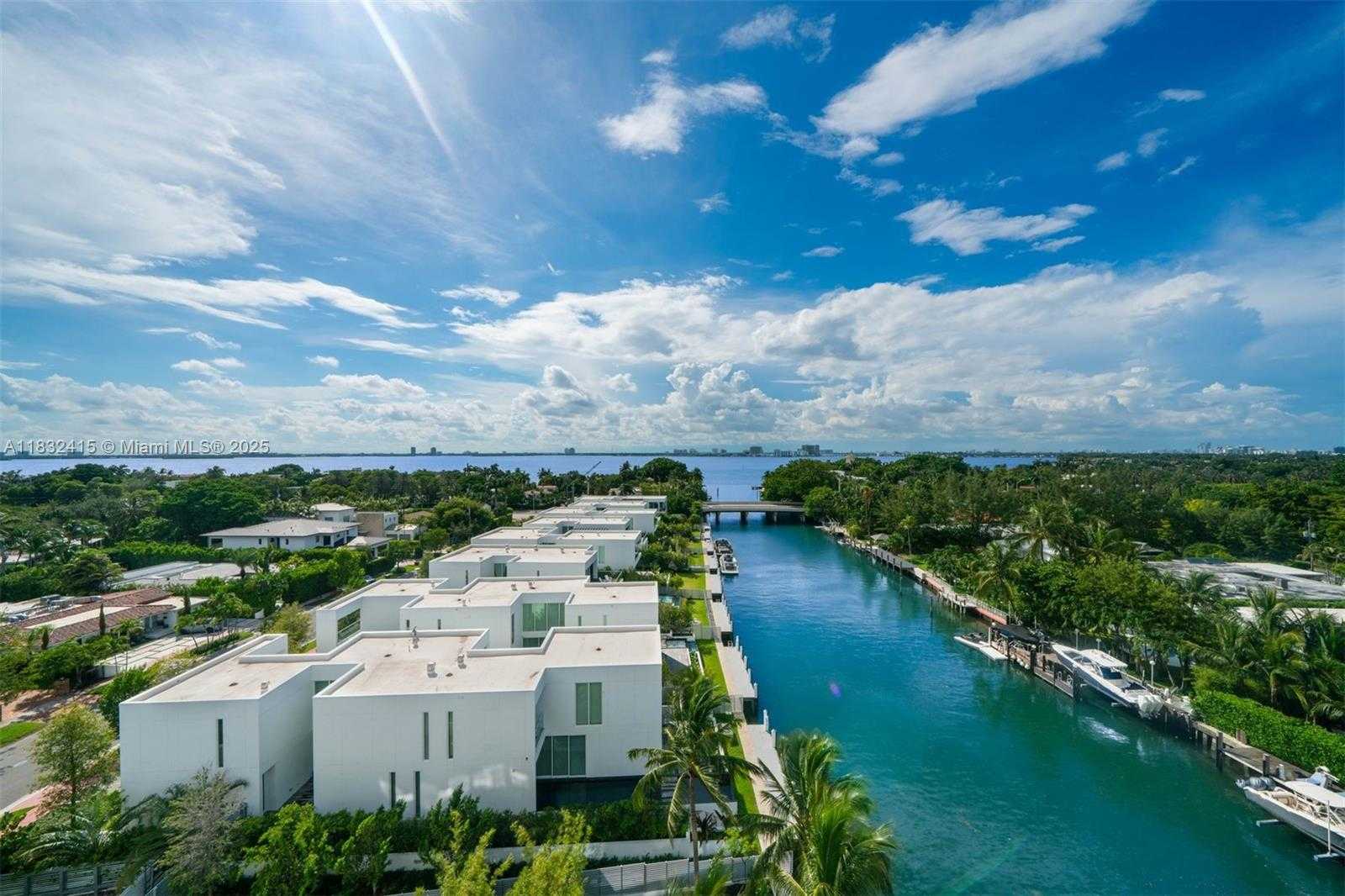 Small Image of 4701 NORTH MERIDIAN AVE #LPH21, Miami Beach Number 28