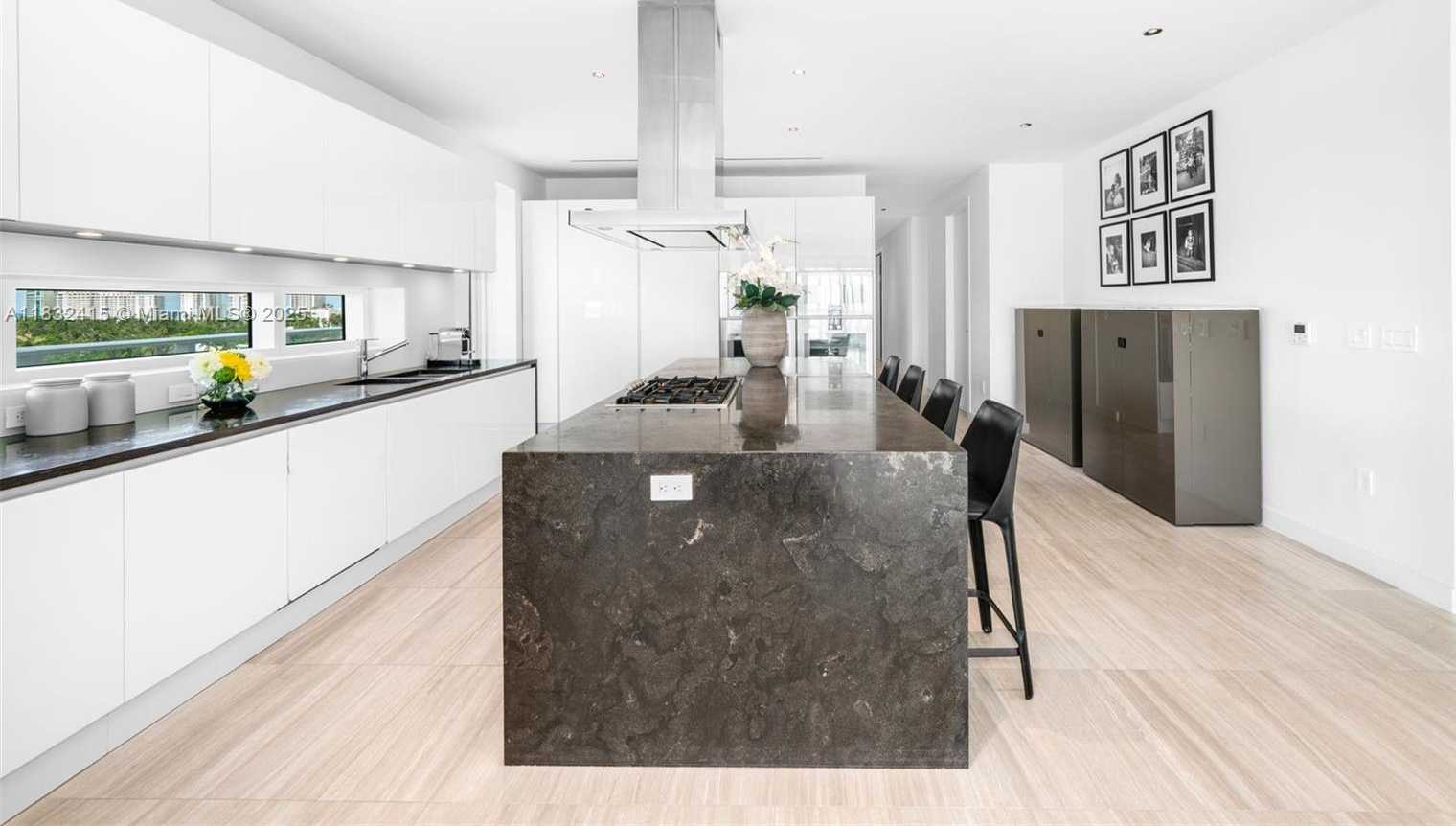 Small Image of 4701 NORTH MERIDIAN AVE #LPH21, Miami Beach Number 6