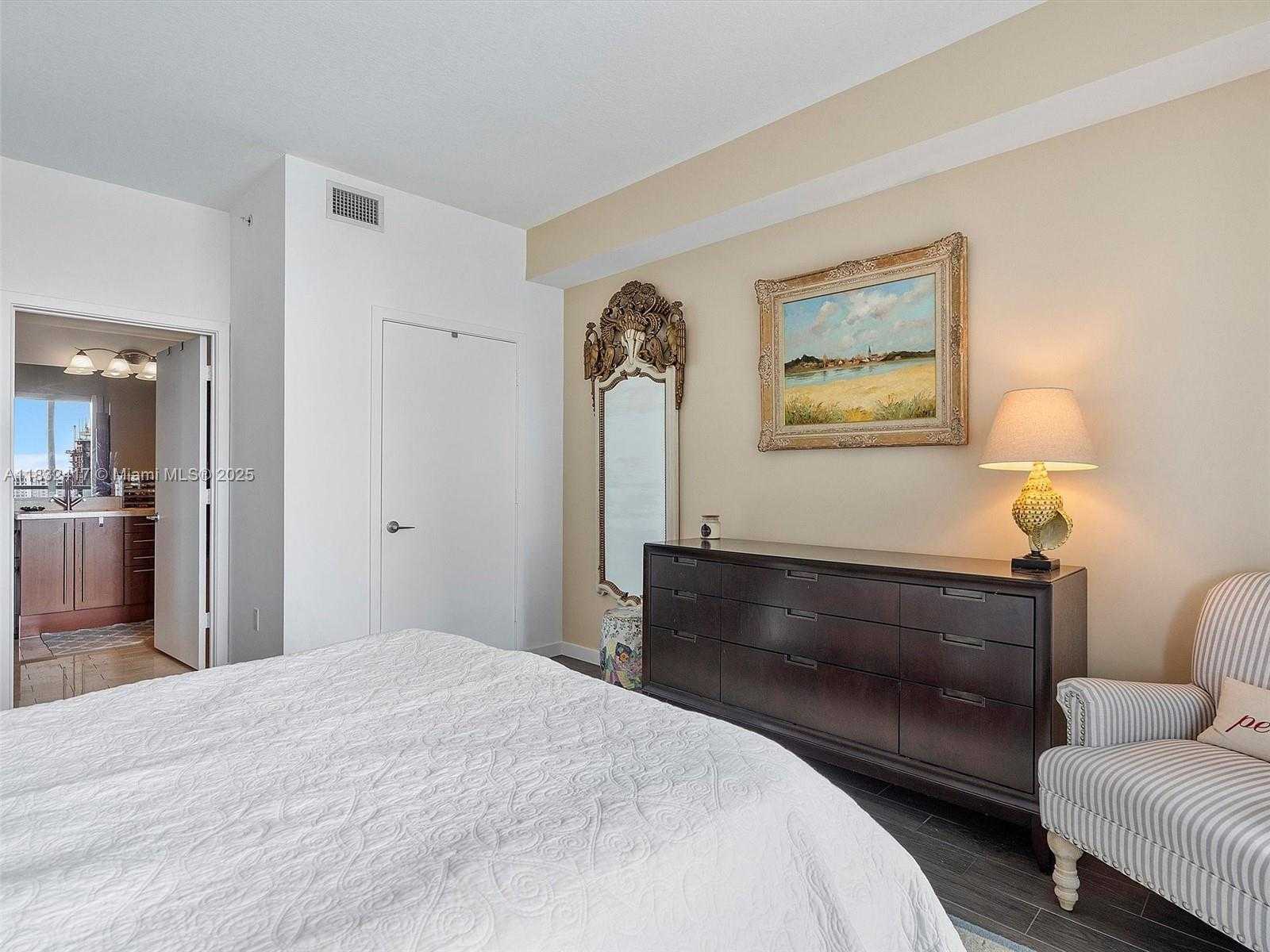 Small Image of 1111 SOUTH WEST 1ST AVE #3217-N, Miami Number 19