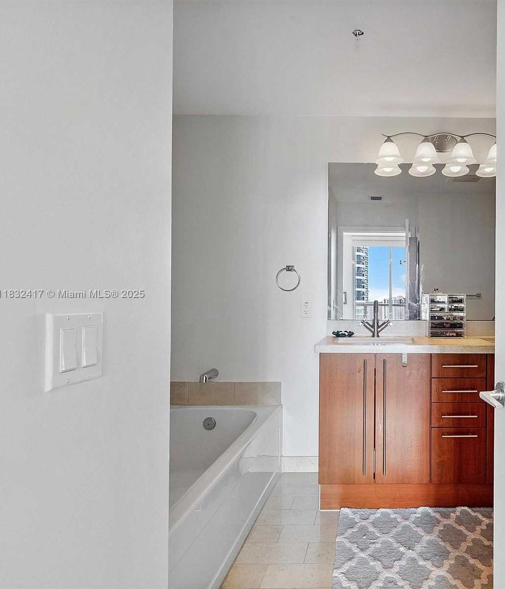 Small Image of 1111 SOUTH WEST 1ST AVE #3217-N, Miami Number 20