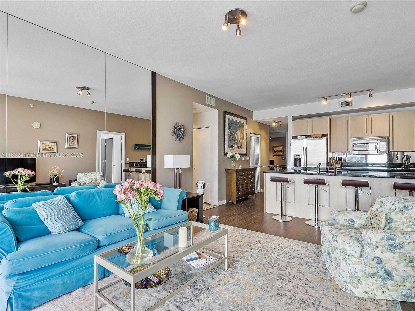 Small Image of 1111 SOUTH WEST 1ST AVE #3217-N, Miami Number 5