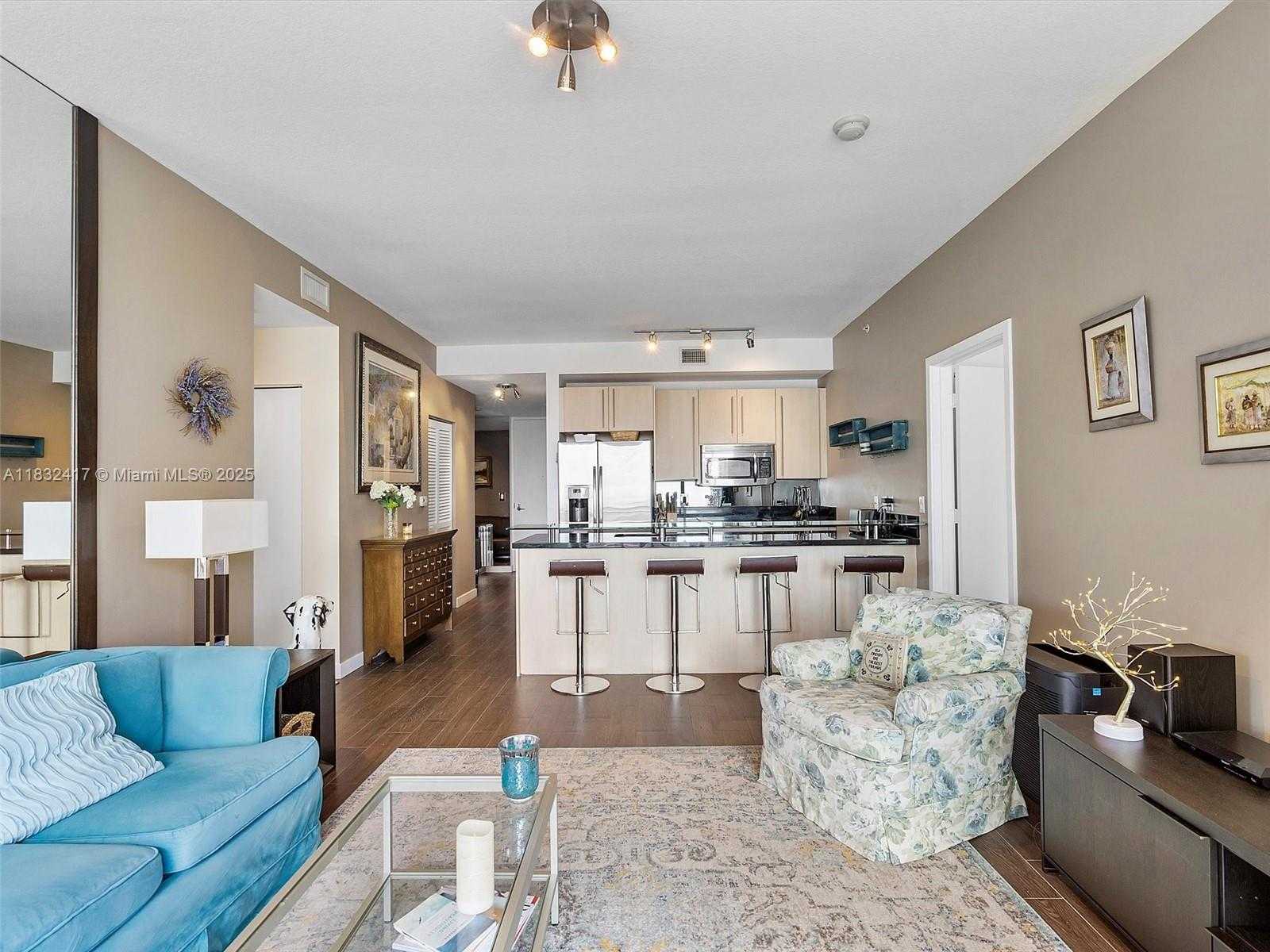 Small Image of 1111 SOUTH WEST 1ST AVE #3217-N, Miami Number 6
