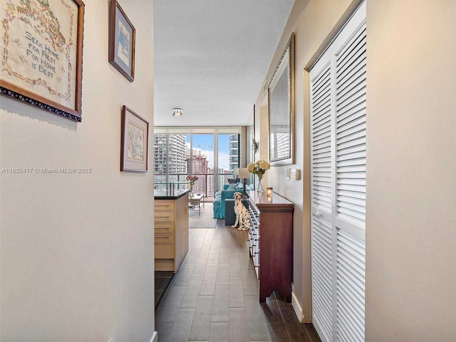 Small Image of 1111 SOUTH WEST 1ST AVE #3217-N, Miami Number 7