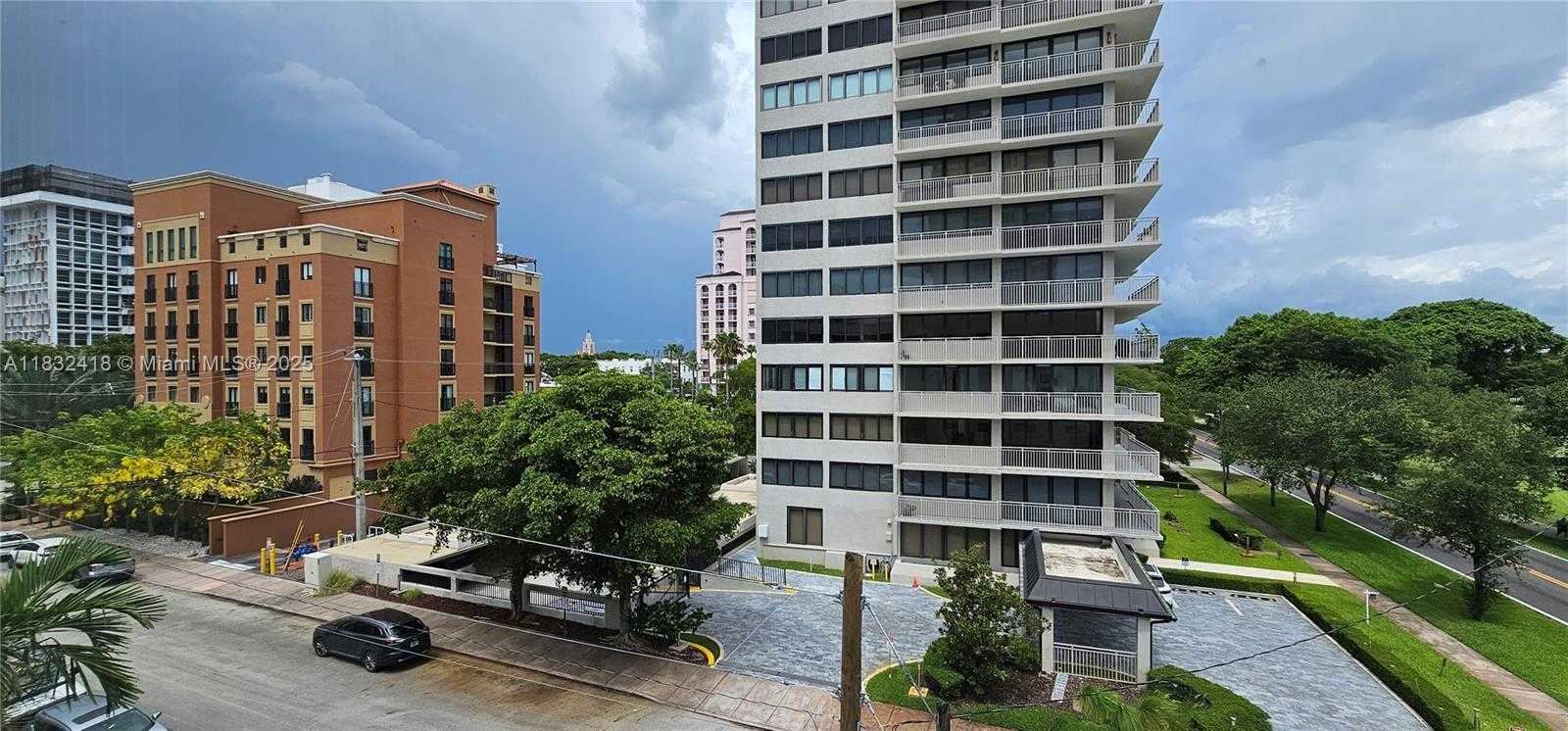Small Image of 650 CORAL WAY #404, Coral Gables Number 16