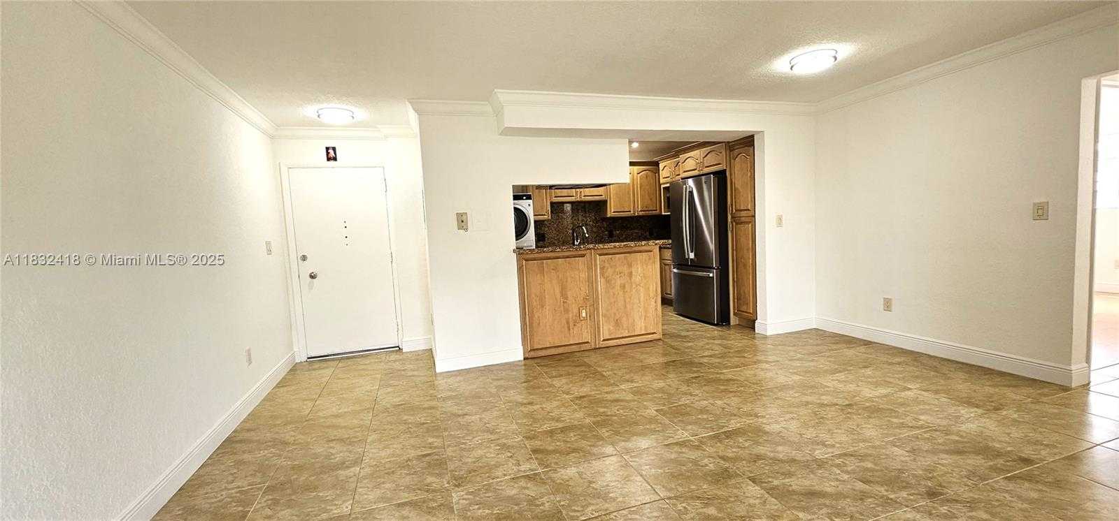 Small Image of 650 CORAL WAY #404, Coral Gables Number 6