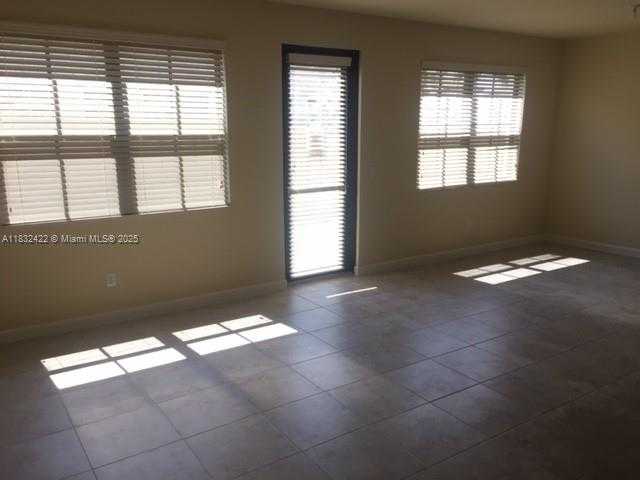 Small Image of Parkland Number 8