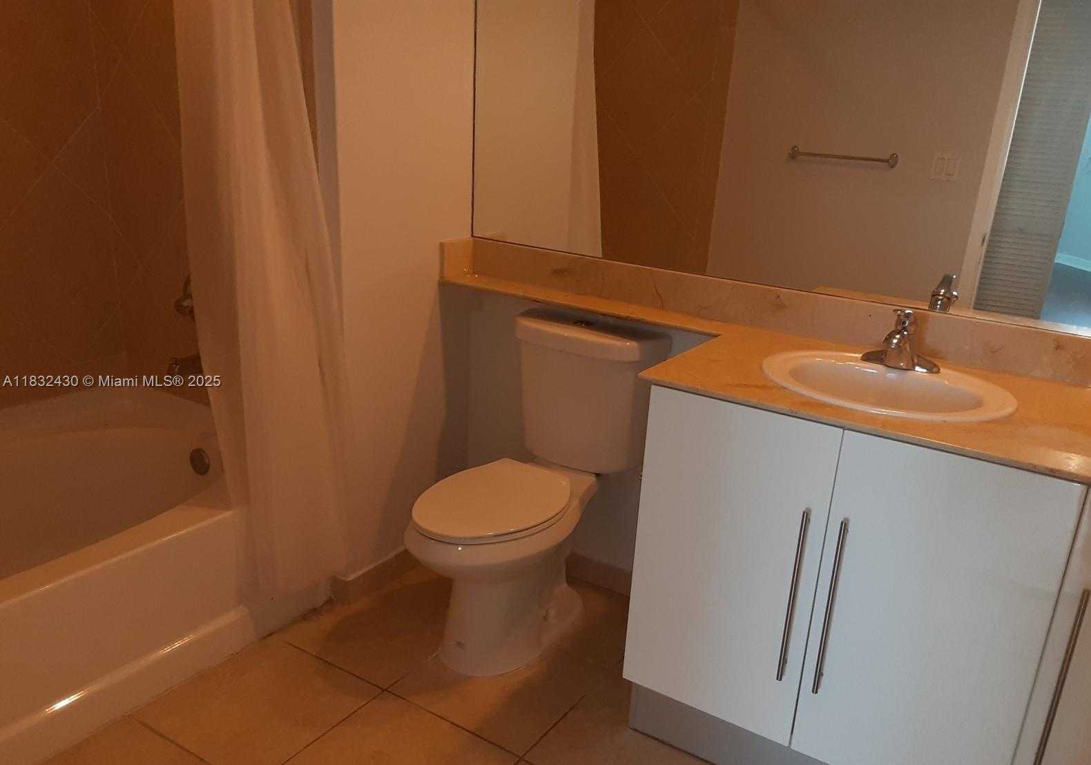Small Image of 335 SOUTH BISCAYNE BLVD #505, Miami Number 15