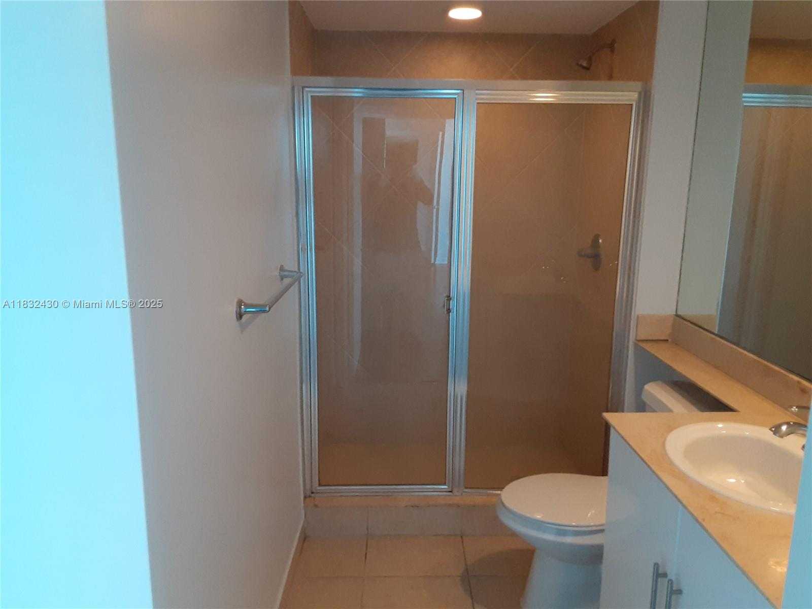 Small Image of 335 SOUTH BISCAYNE BLVD #505, Miami Number 7