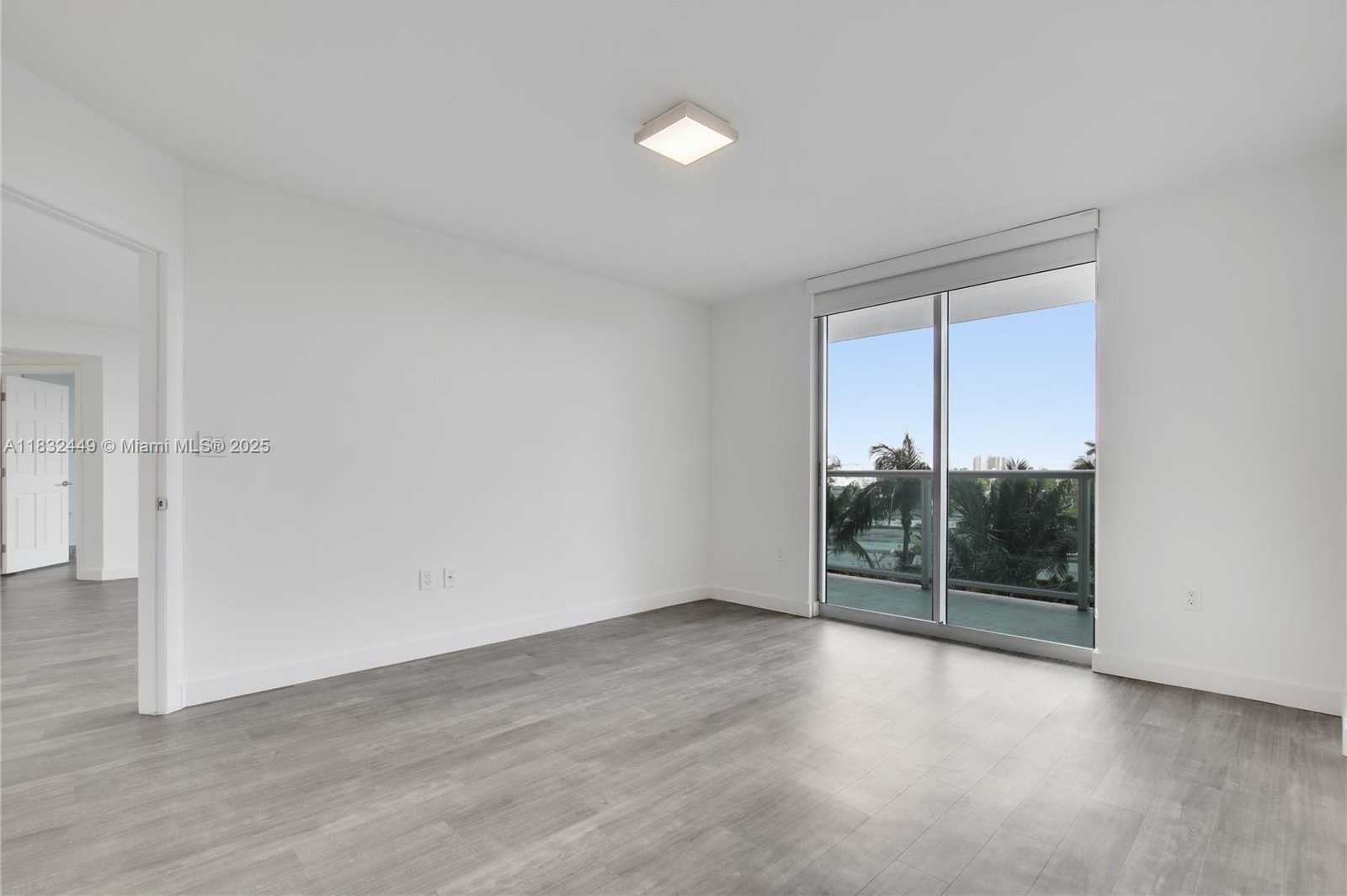 Small Image of 1500 BAY RD #M-0414, Miami Beach Number 11