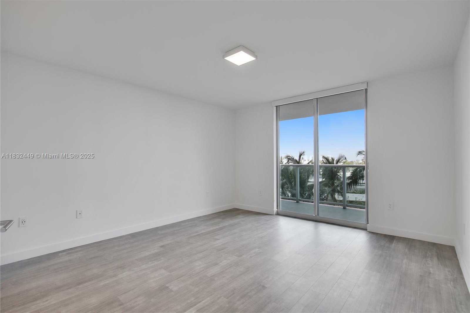 Small Image of 1500 BAY RD #M-0414, Miami Beach Number 21
